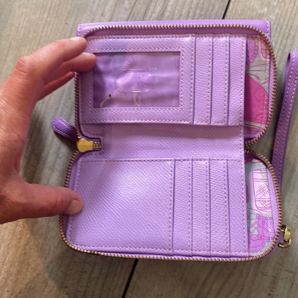 Like New Purple Lavender Vera Bradley Wallet Wristlet - Picture 6 of 7